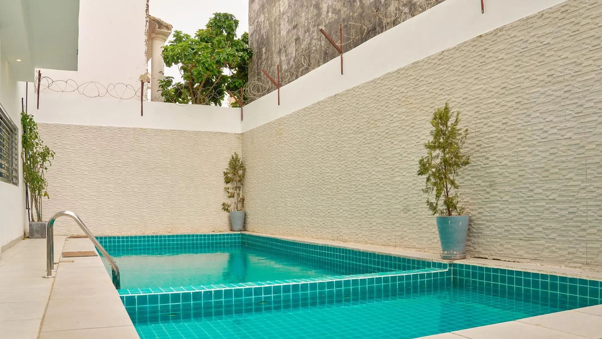 Amethyste Daire Dakar
